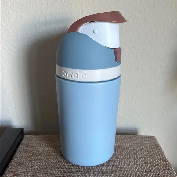 Owala Freesip 12oz and 16oz water Bottles - Picture 3 of 12
